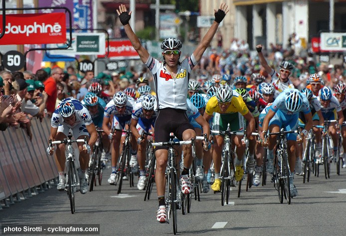 2008 Dauphine Libere:  George Hincapie (High Road) wins Stage 2