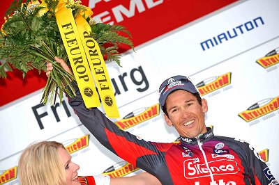 2008 Tour de Romandie, Stage 2: Robbie McEwen (Silence-Lotto) on the podium
