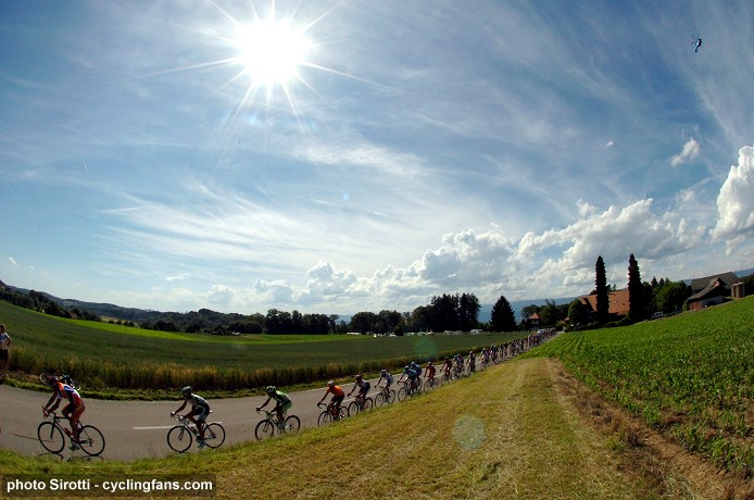 2008 Tour de Suisse:  The peloton leaves a village during Stage 7